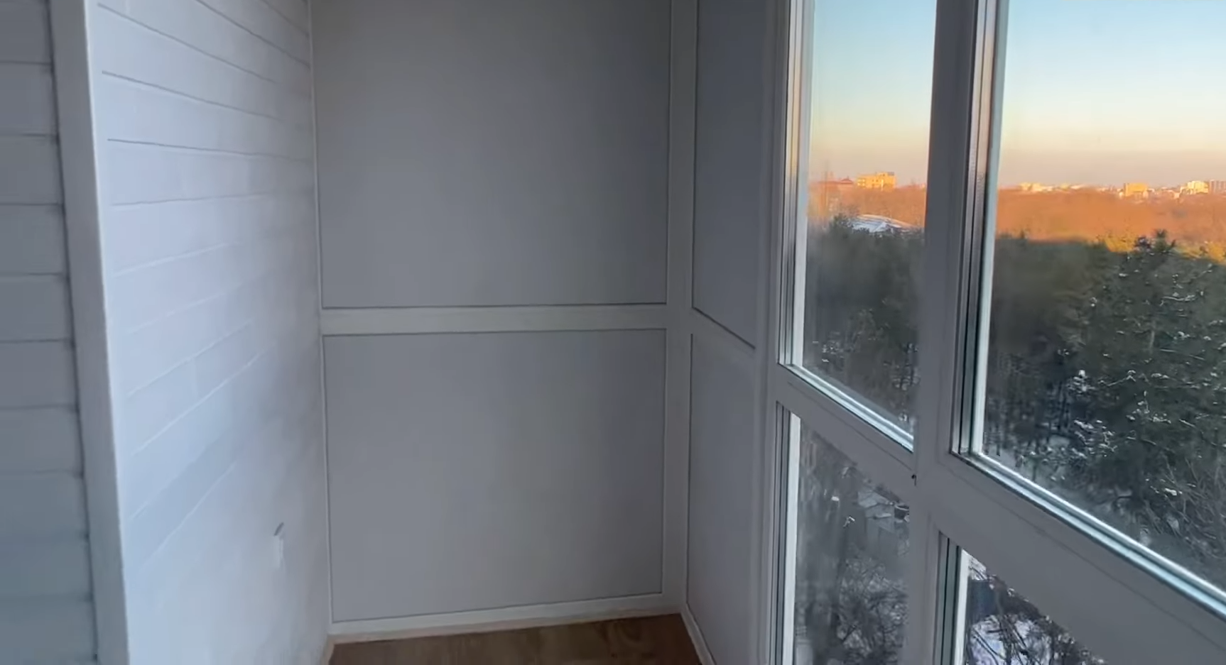 Отделка балкона под ключ